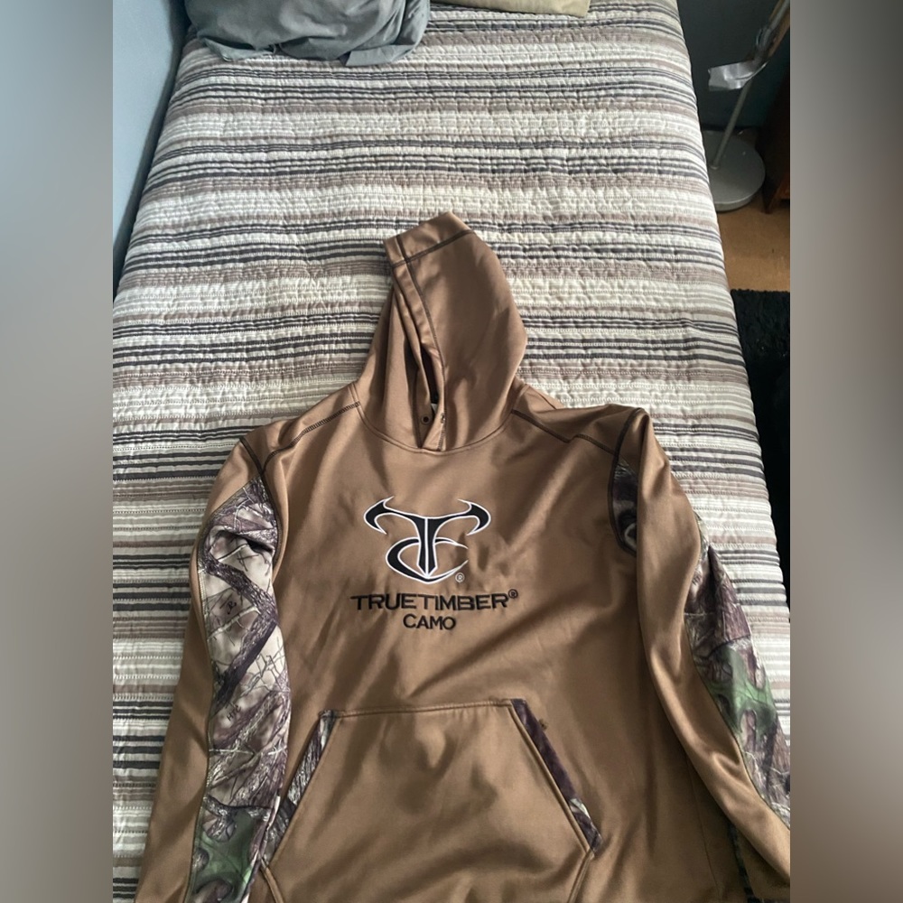 cleaning out my closet!!!